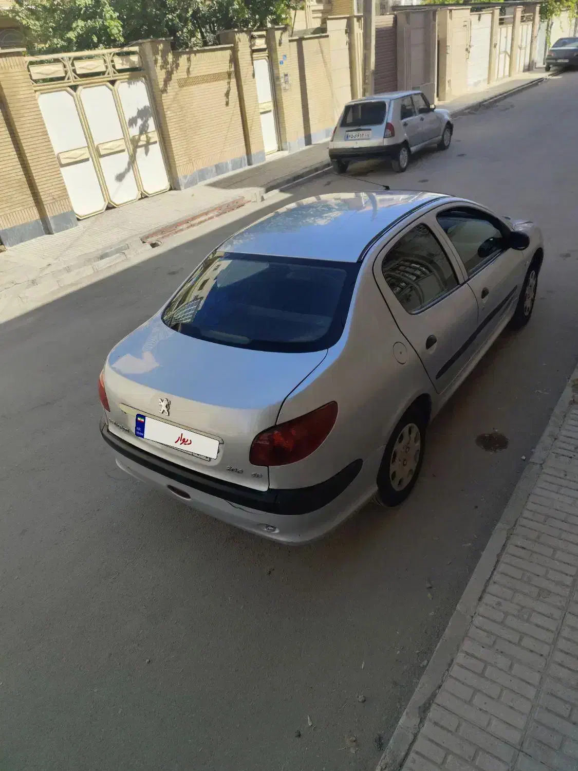 پژو ۲۰۶ صندوق دار v2 - 1387