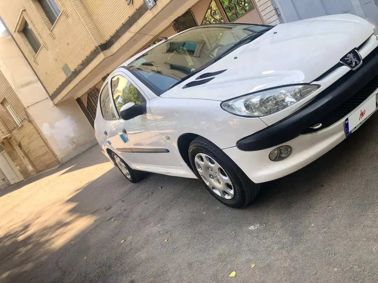 پژو ۲۰۶ صندوق دار v8 - 1397
