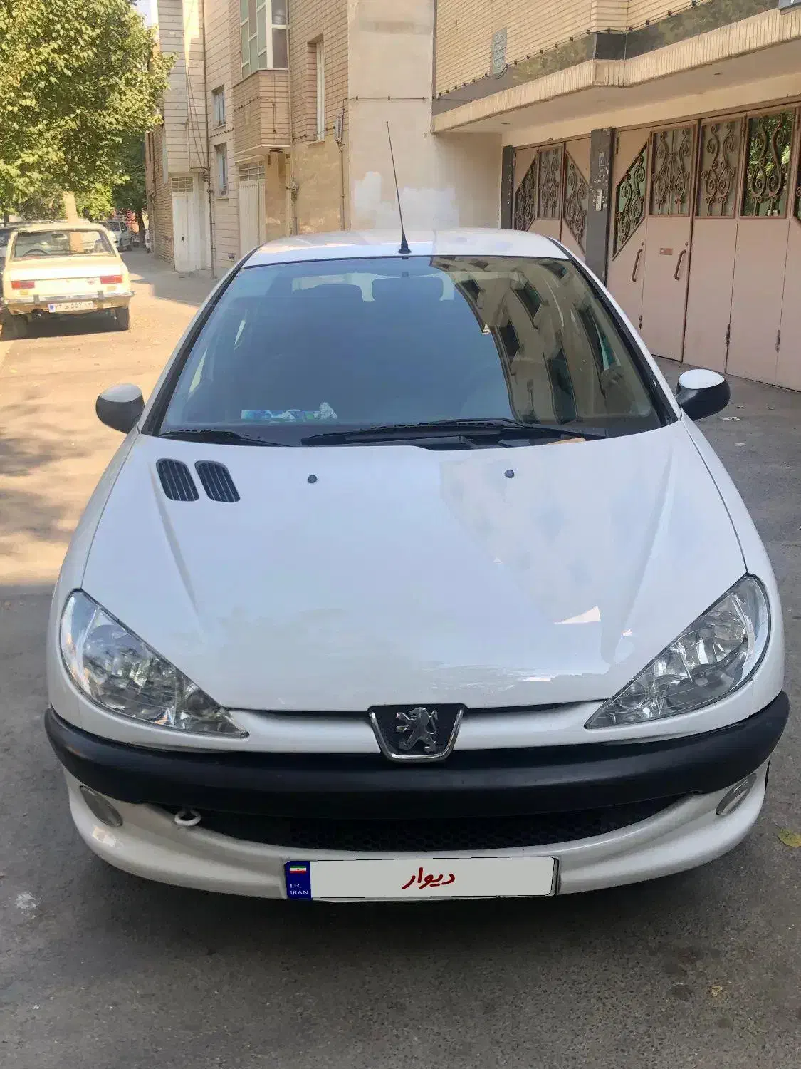 پژو ۲۰۶ صندوق دار v8 - 1397