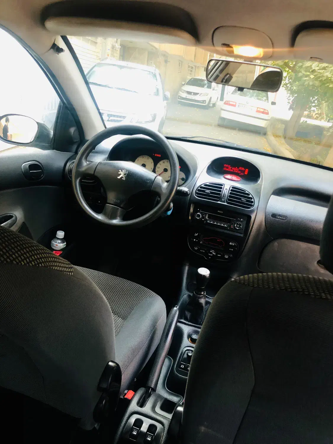 پژو ۲۰۶ صندوق دار v8 - 1397