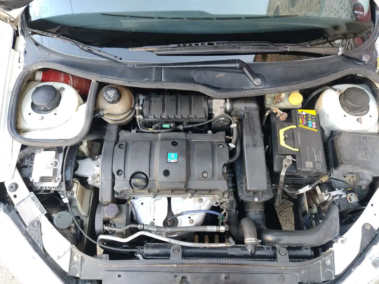 پژو ۲۰۶ صندوق دار v8 - 1391