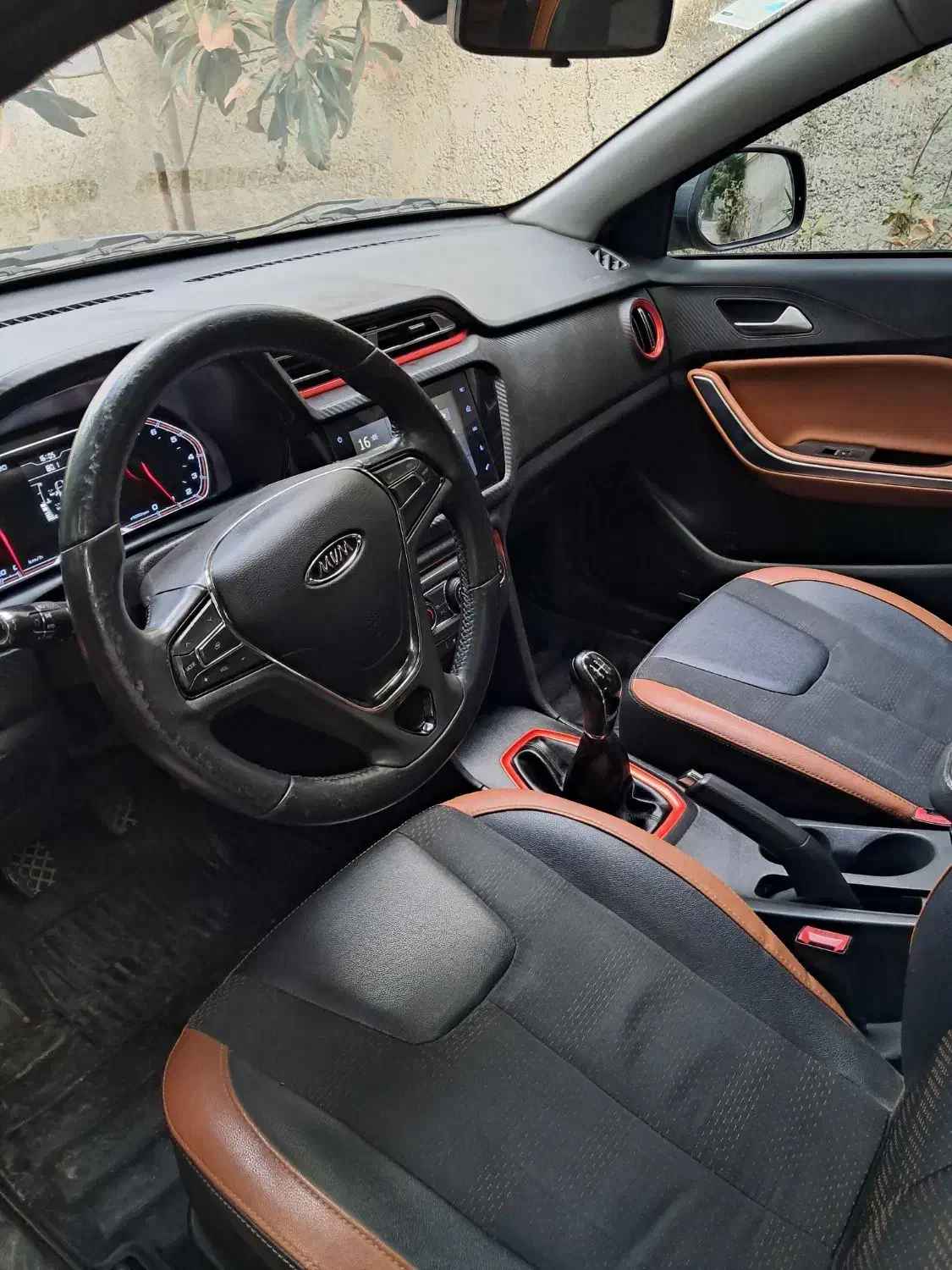 ام وی ام X22 دنده ای اسپرت لاکچری - 1402