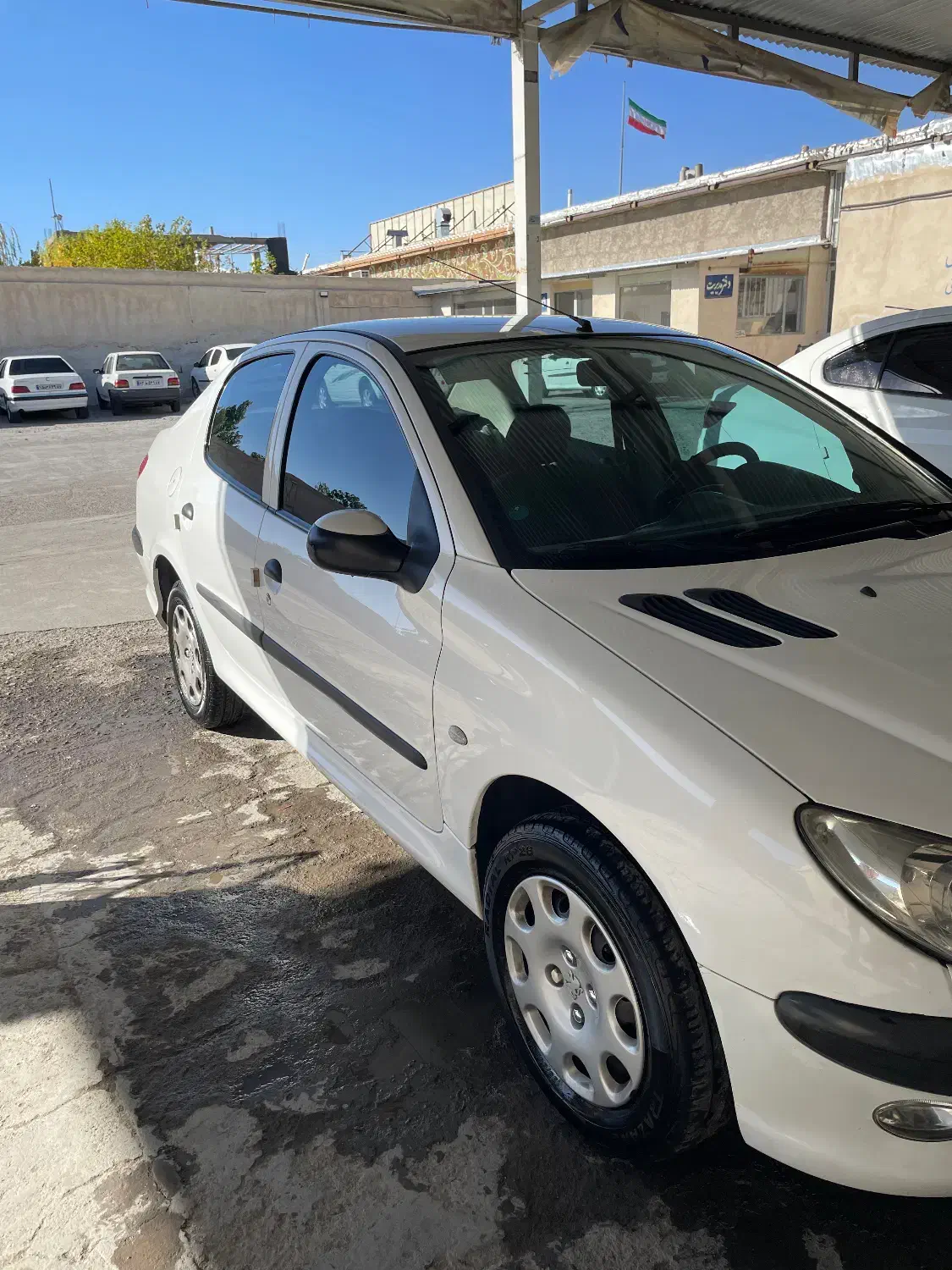 پژو ۲۰۶ صندوق دار v8 - 1396