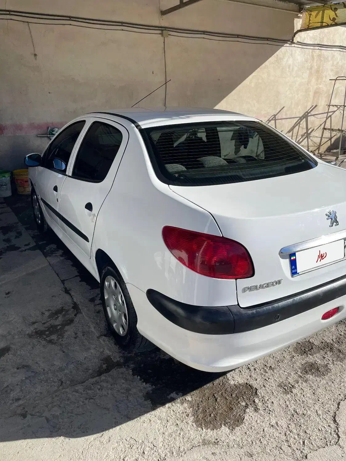 پژو ۲۰۶ صندوق دار v8 - 1396