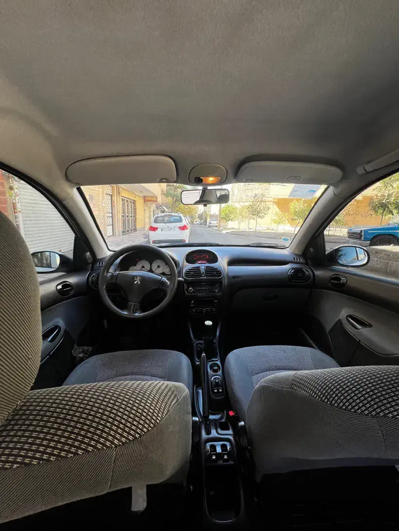 پژو ۲۰۶ صندوق دار v8 - 1395