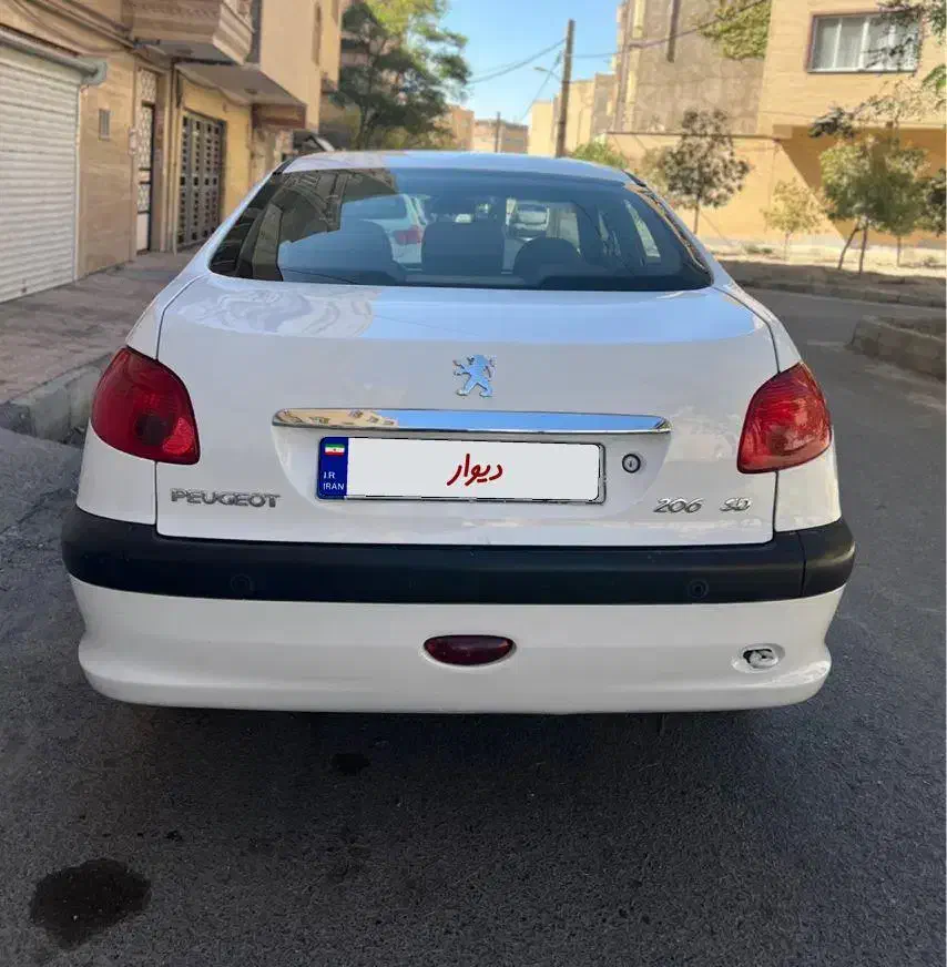 پژو ۲۰۶ صندوق دار v8 - 1395