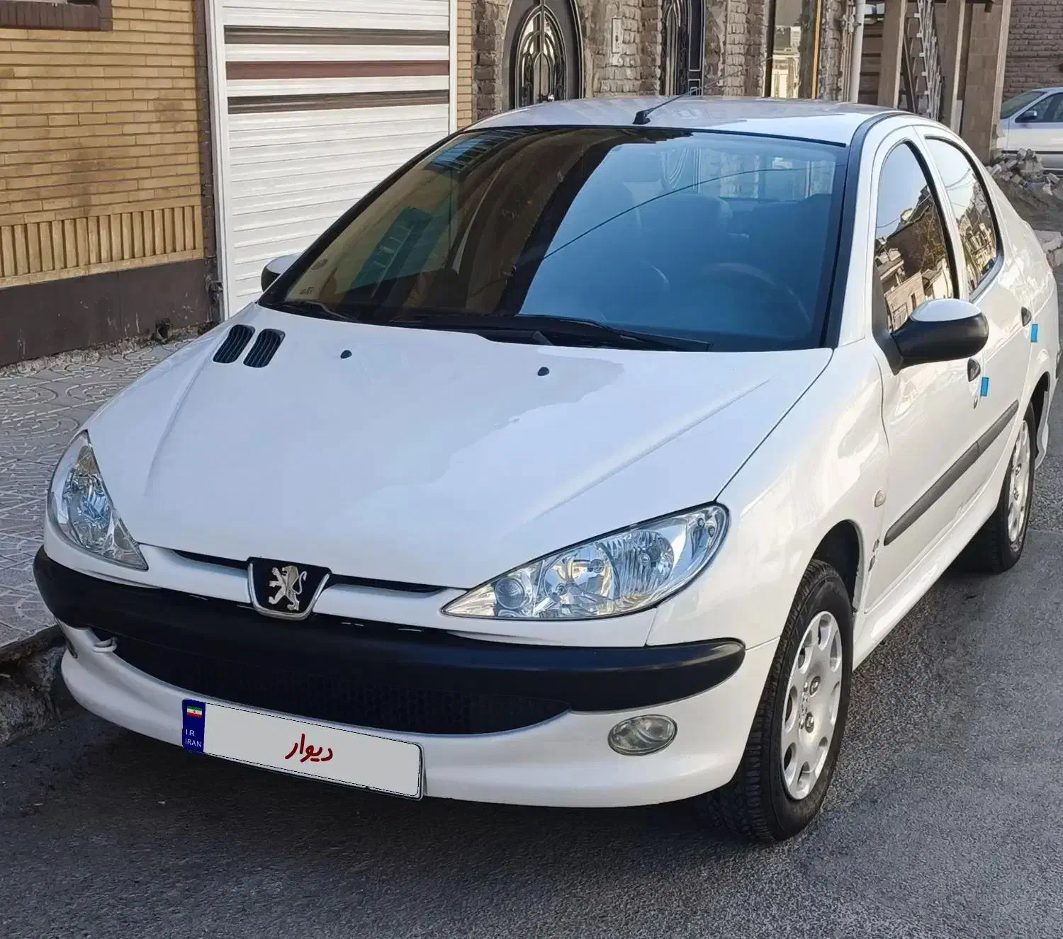 پژو ۲۰۶ صندوق دار v8 - 1397