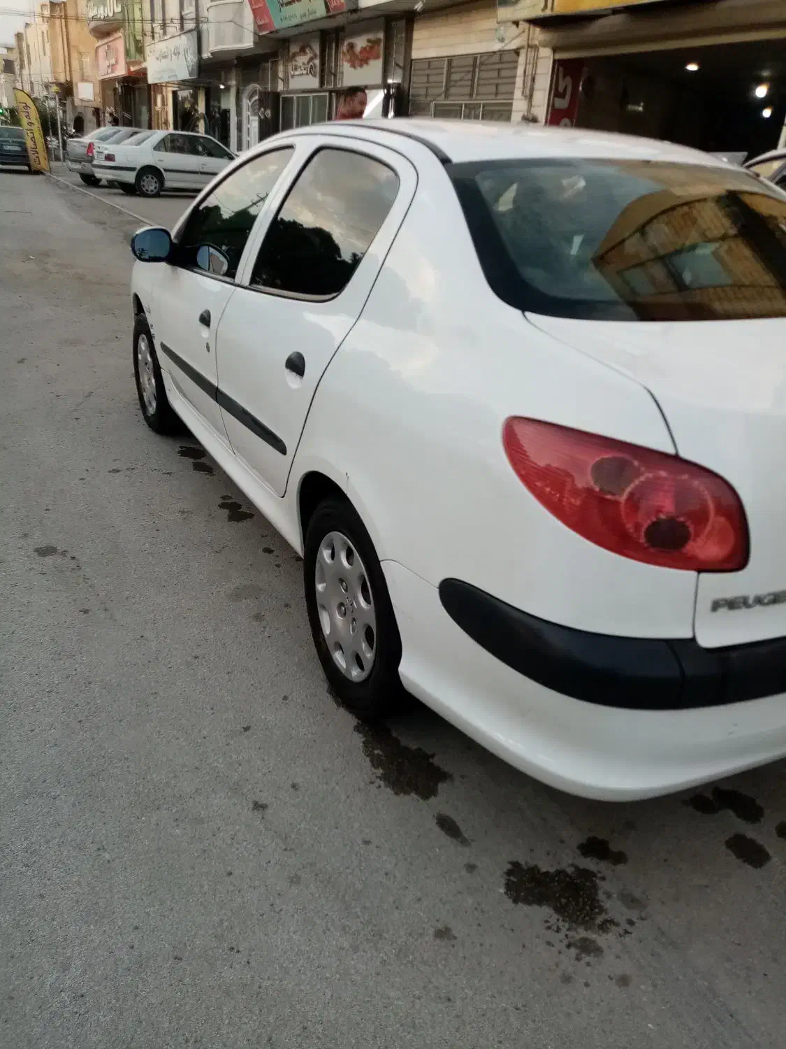 پژو ۲۰۶ صندوق دار v8 - 1395