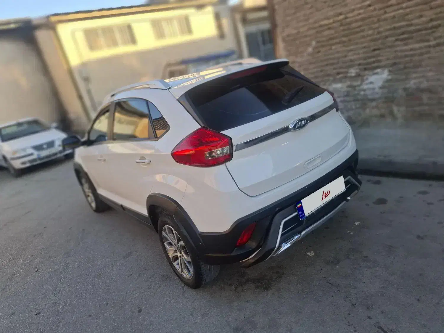 ام وی ام X22 دنده‌ای لاکچری - 1398