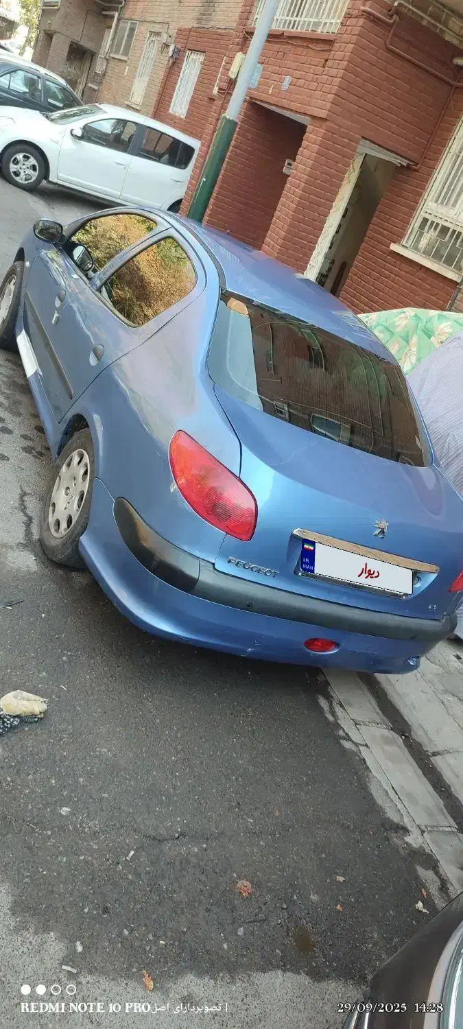 پژو ۲۰۶ صندوق دار v8 - 1394