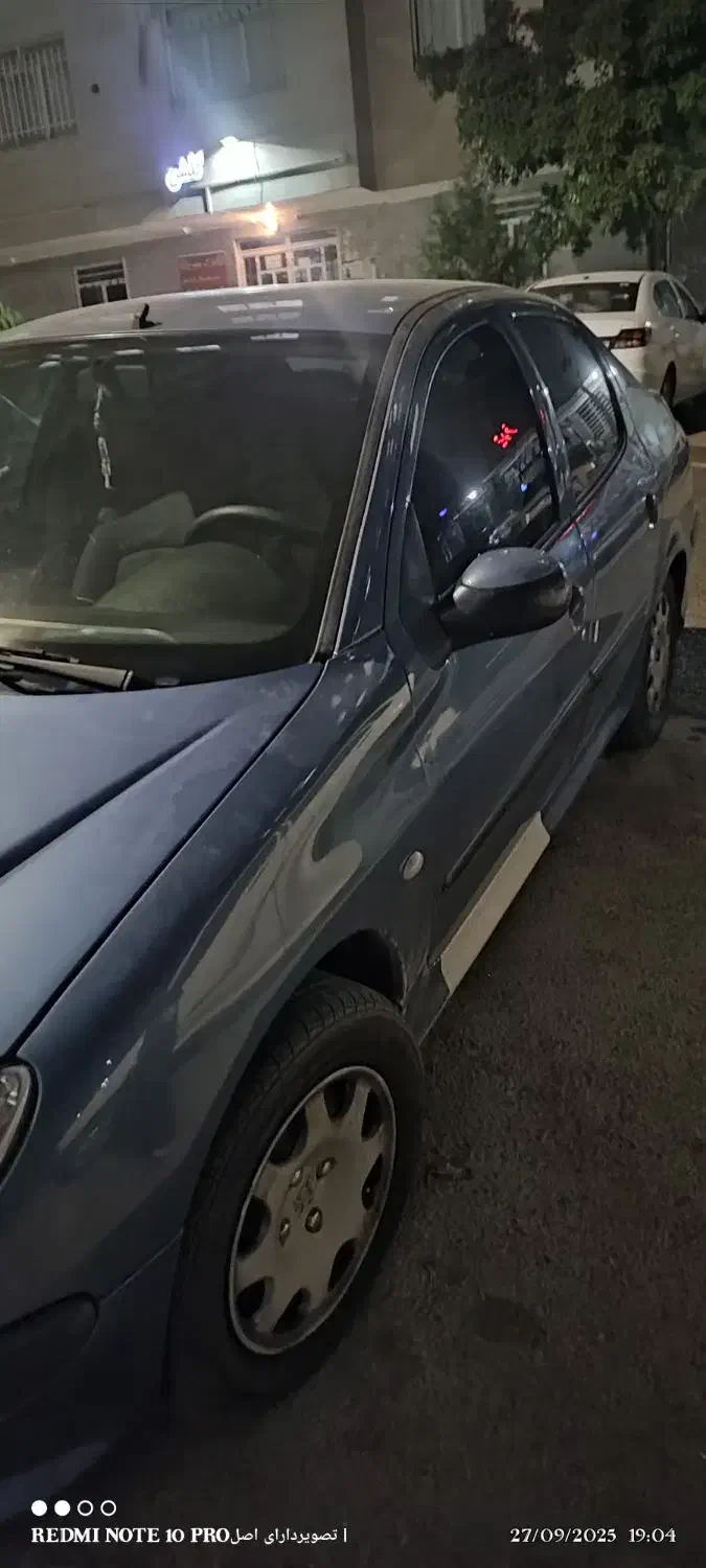 پژو ۲۰۶ صندوق دار v8 - 1394