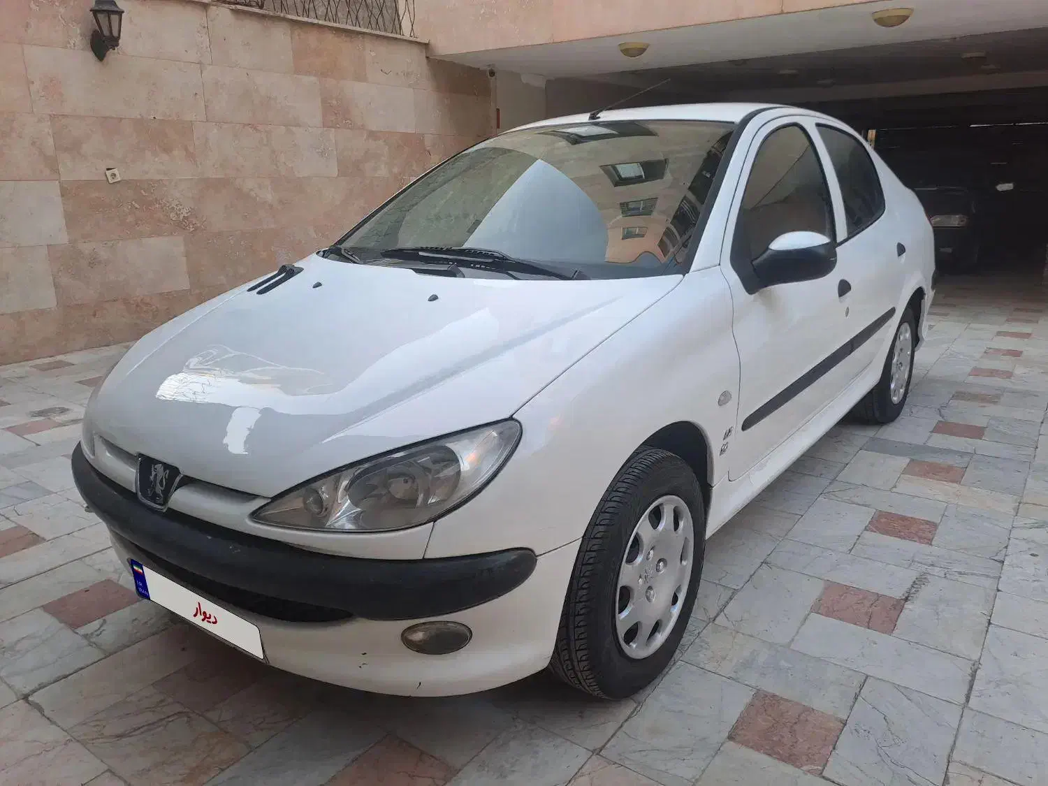 پژو ۲۰۶ صندوق دار v8 - 1396