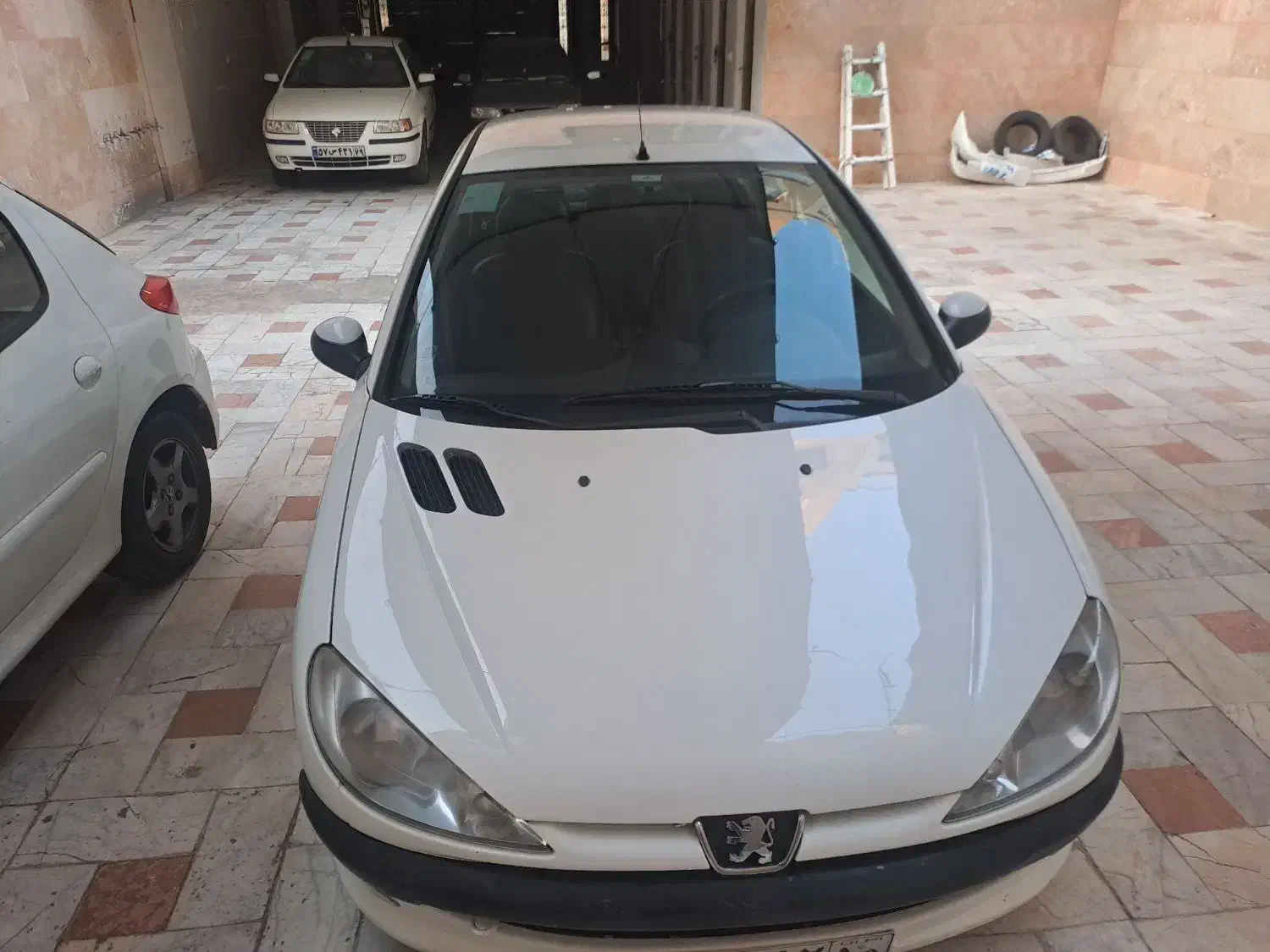 پژو ۲۰۶ صندوق دار v8 - 1396