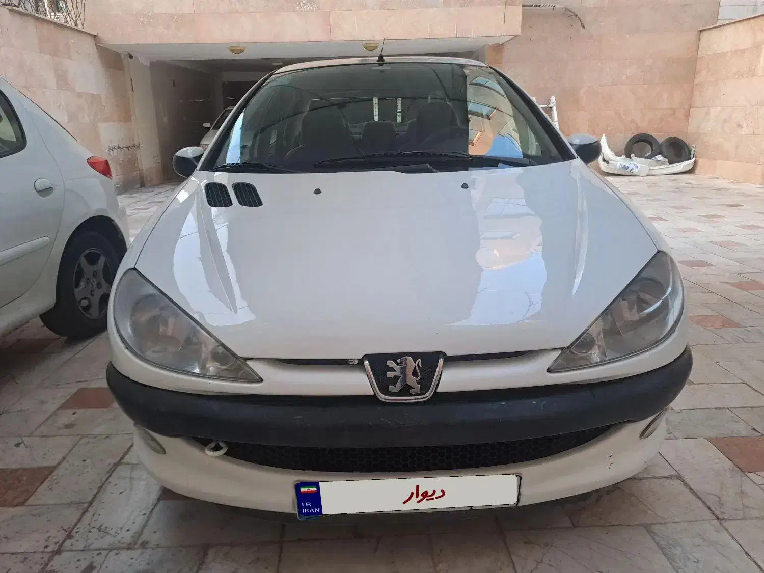 پژو ۲۰۶ صندوق دار v8 - 1396