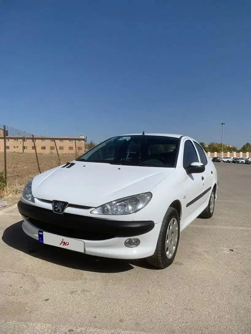 پژو ۲۰۶ صندوق دار v8 - 1398