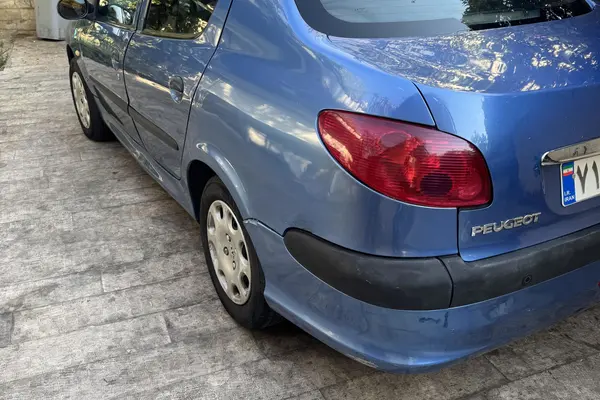 پژو ۲۰۶ صندوق دار v8 - 1394