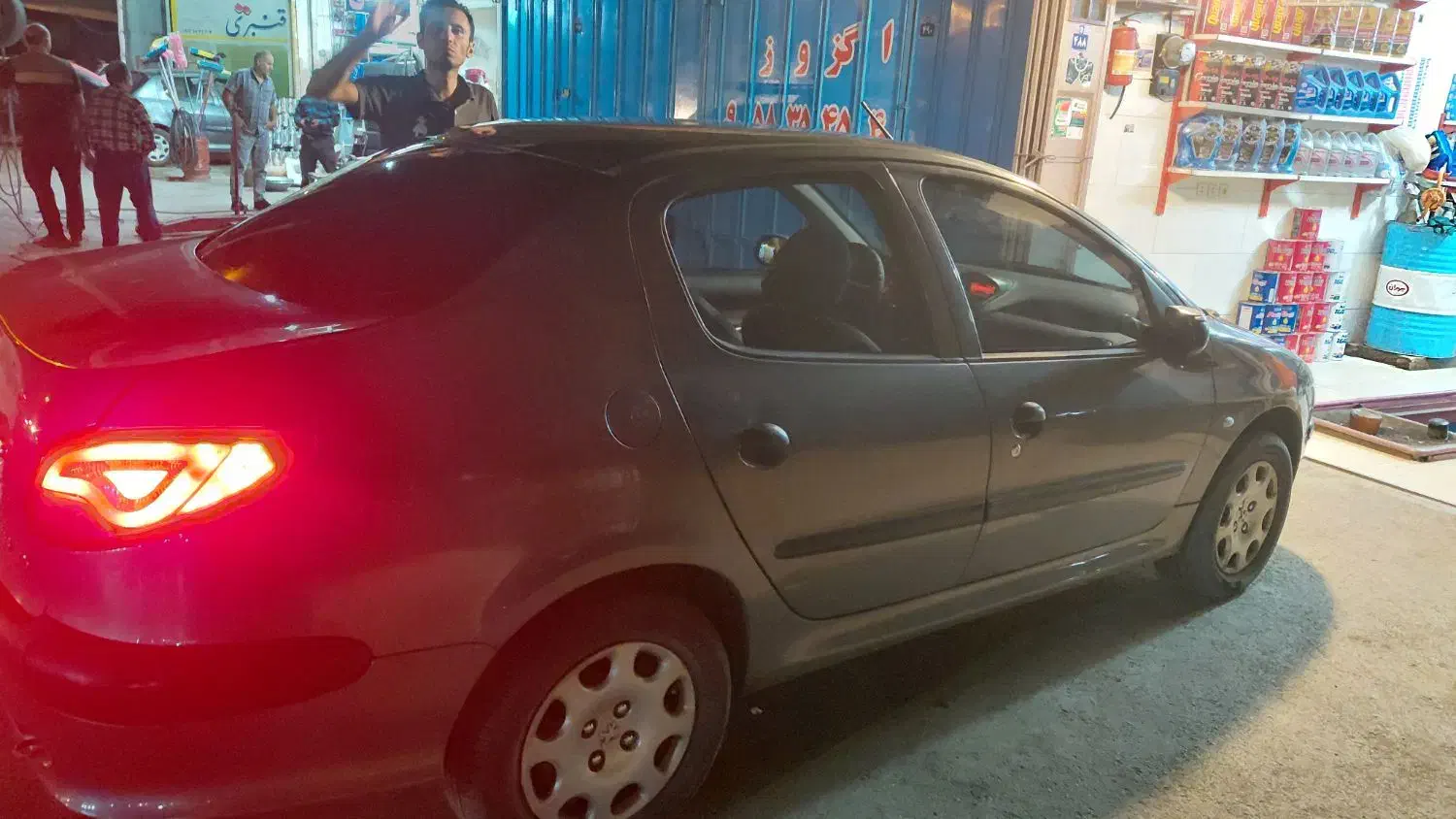 پژو ۲۰۶ صندوق دار v8 - 1394