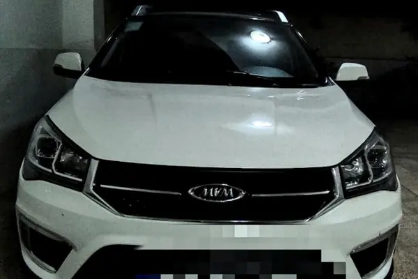 ام وی ام X22 دنده ای اسپرت لاکچری - 1400