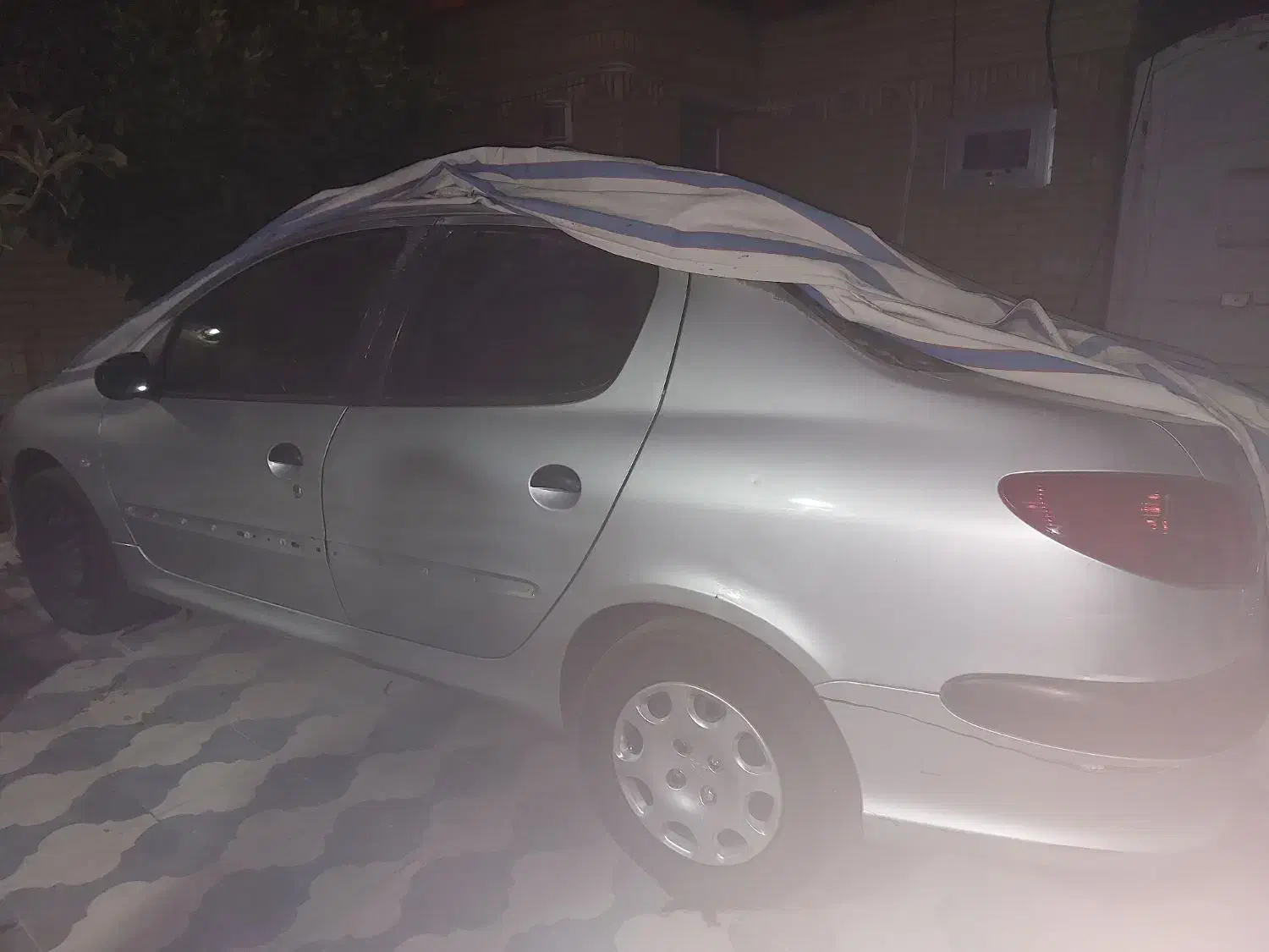 پژو ۲۰۶ صندوق دار v8 - 1386