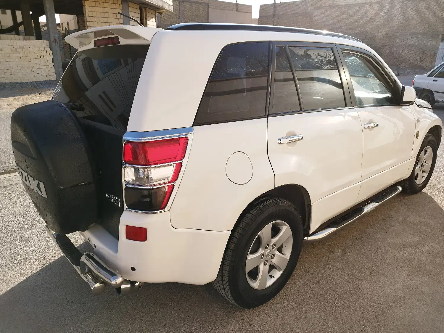 سوزوکی ویتارا دنده‌ای وارداتی - 2008