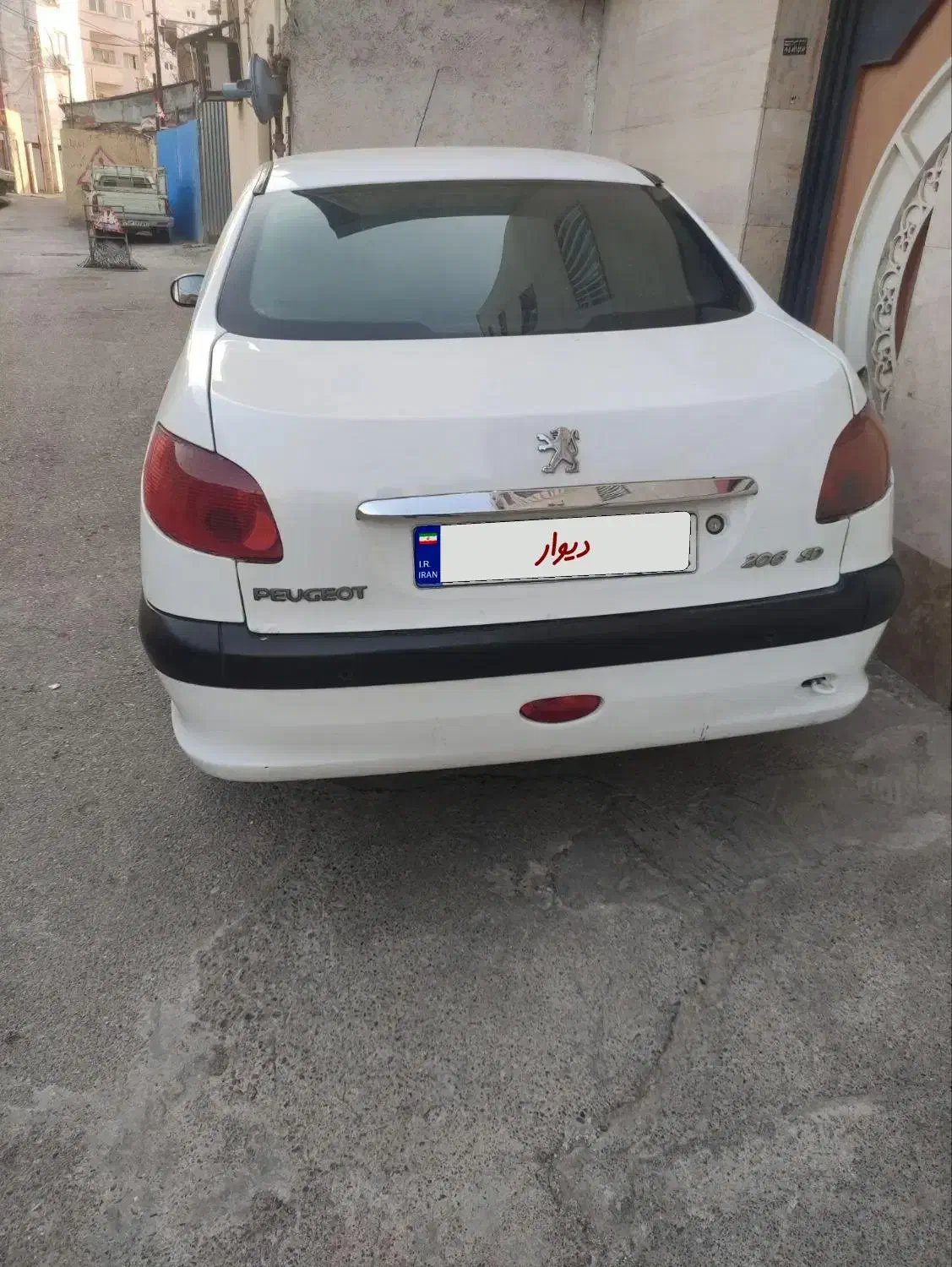 پژو ۲۰۶ صندوق دار v8 - 1390
