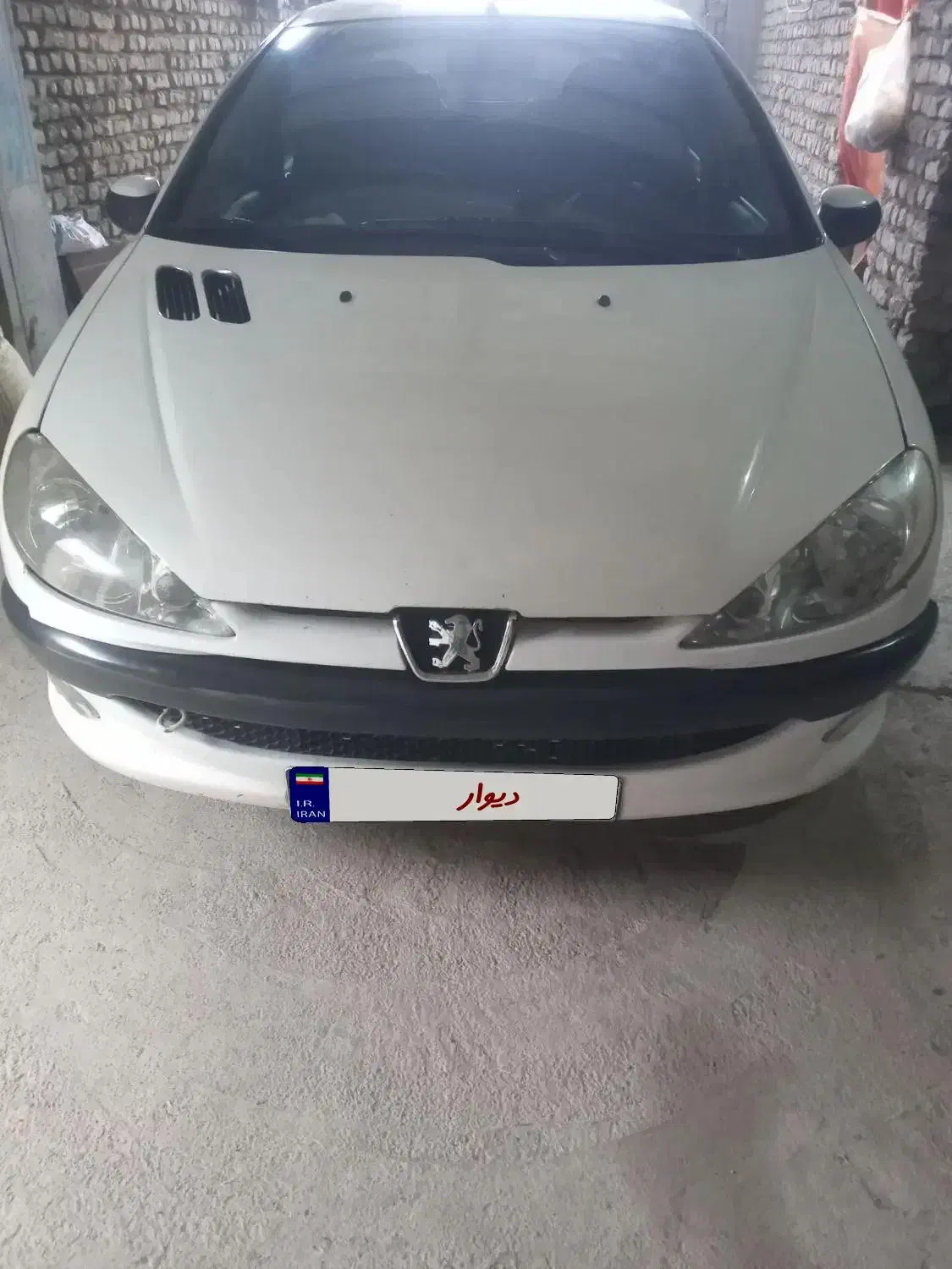 پژو ۲۰۶ صندوق دار v8 - 1390
