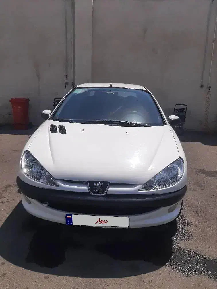 پژو ۲۰۶ صندوق دار v8 - 1396