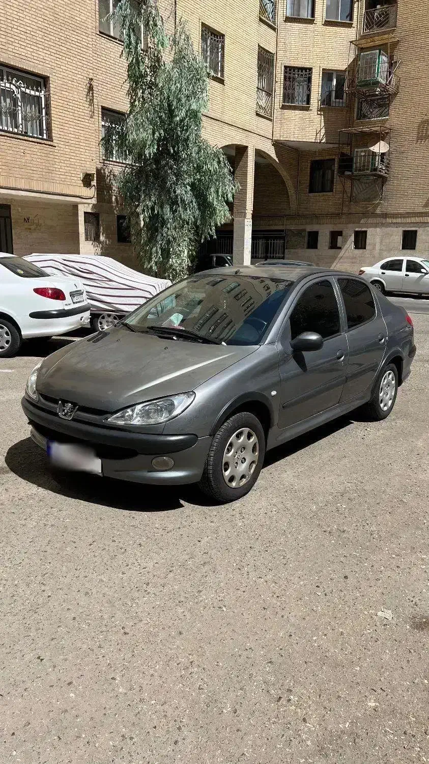 پژو ۲۰۶ صندوق دار v8 - 1391