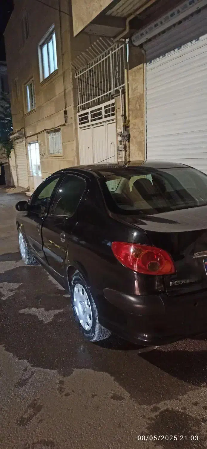 پژو ۲۰۶ صندوق دار v8 - 1393