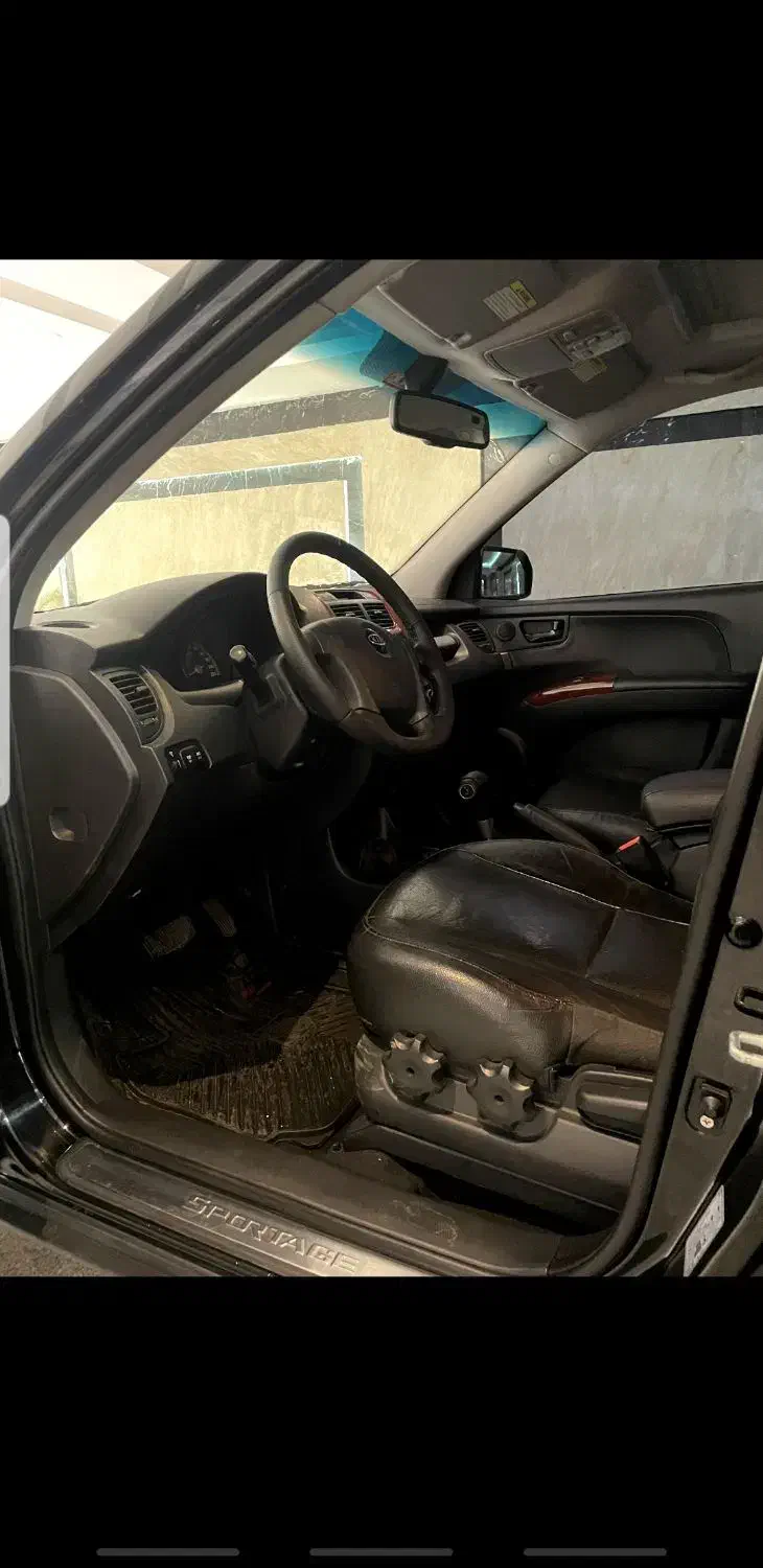 کیا اسپورتیج 6 سیلندر 2700cc - 2010