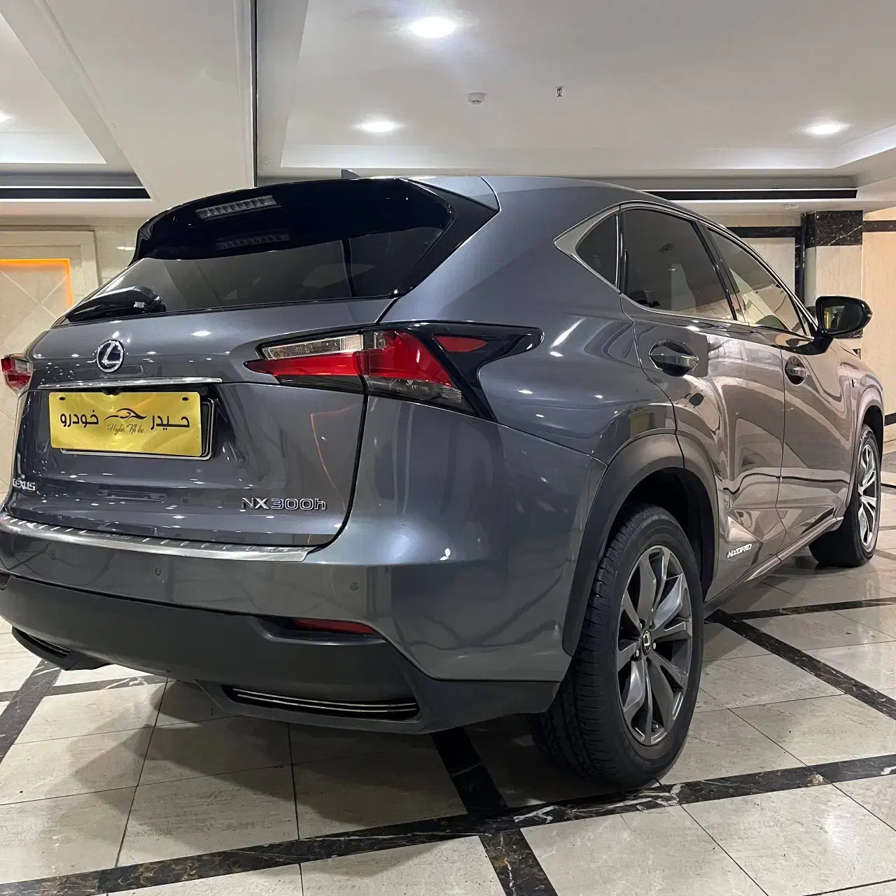 لکسوس NX هیبرید 300H Fsport - 2017