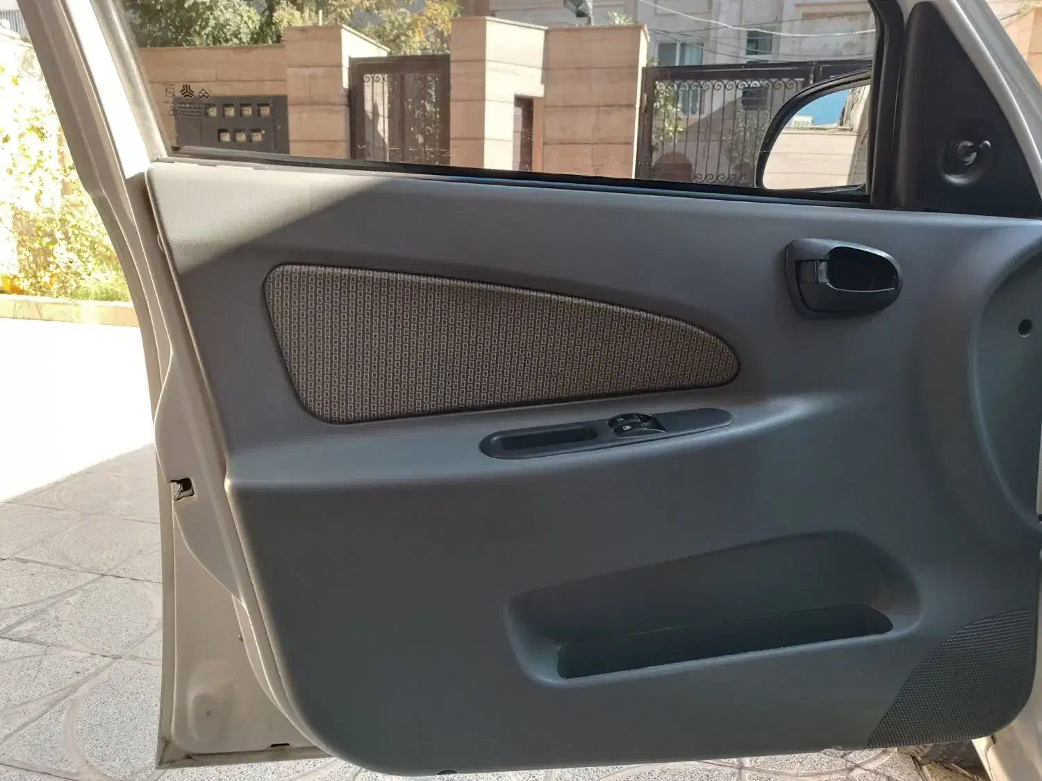 تیبا صندوق دار SX - 1401