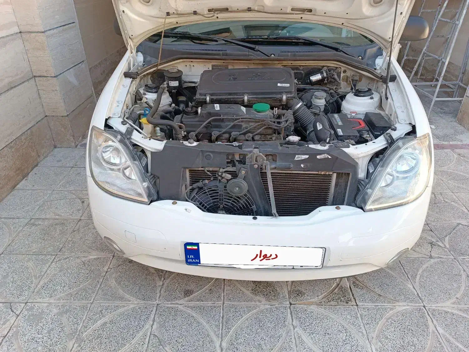 تیبا صندوق دار SX - 1401