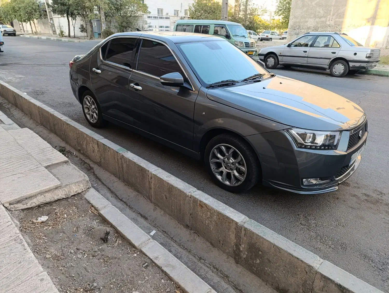دنا پلاس توربو 6 دنده - 1402