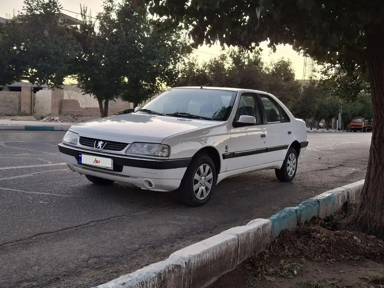پژو 405 SLX بنزینی TU5 - 1400