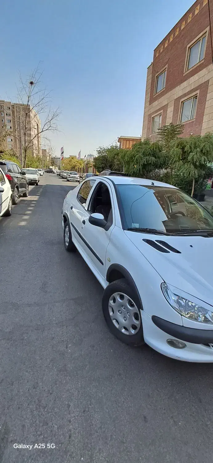 پژو ۲۰۶ صندوق دار v8 - 1398