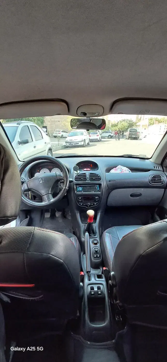 پژو ۲۰۶ صندوق دار v8 - 1398