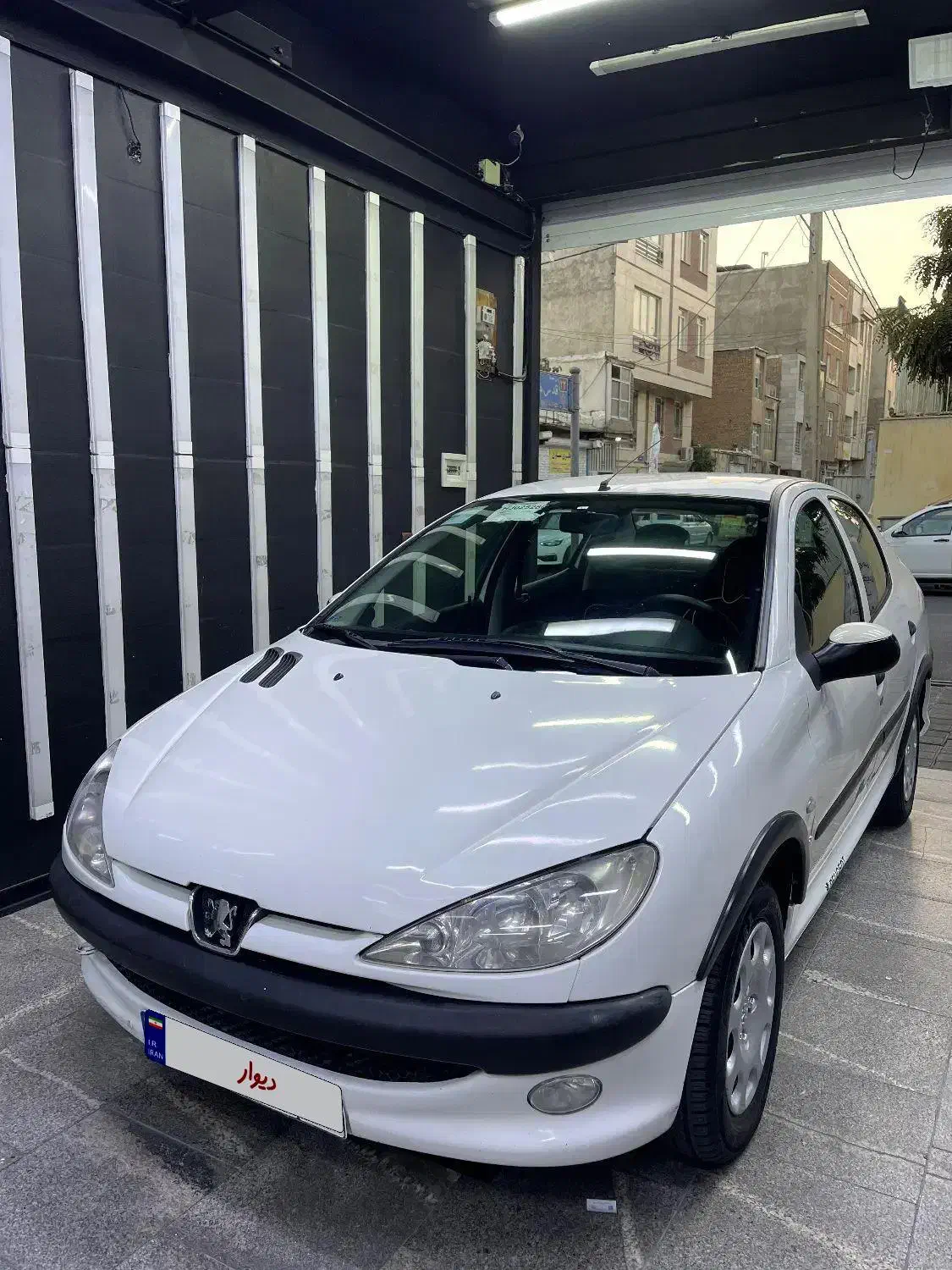 پژو ۲۰۶ صندوق دار v8 - 1396