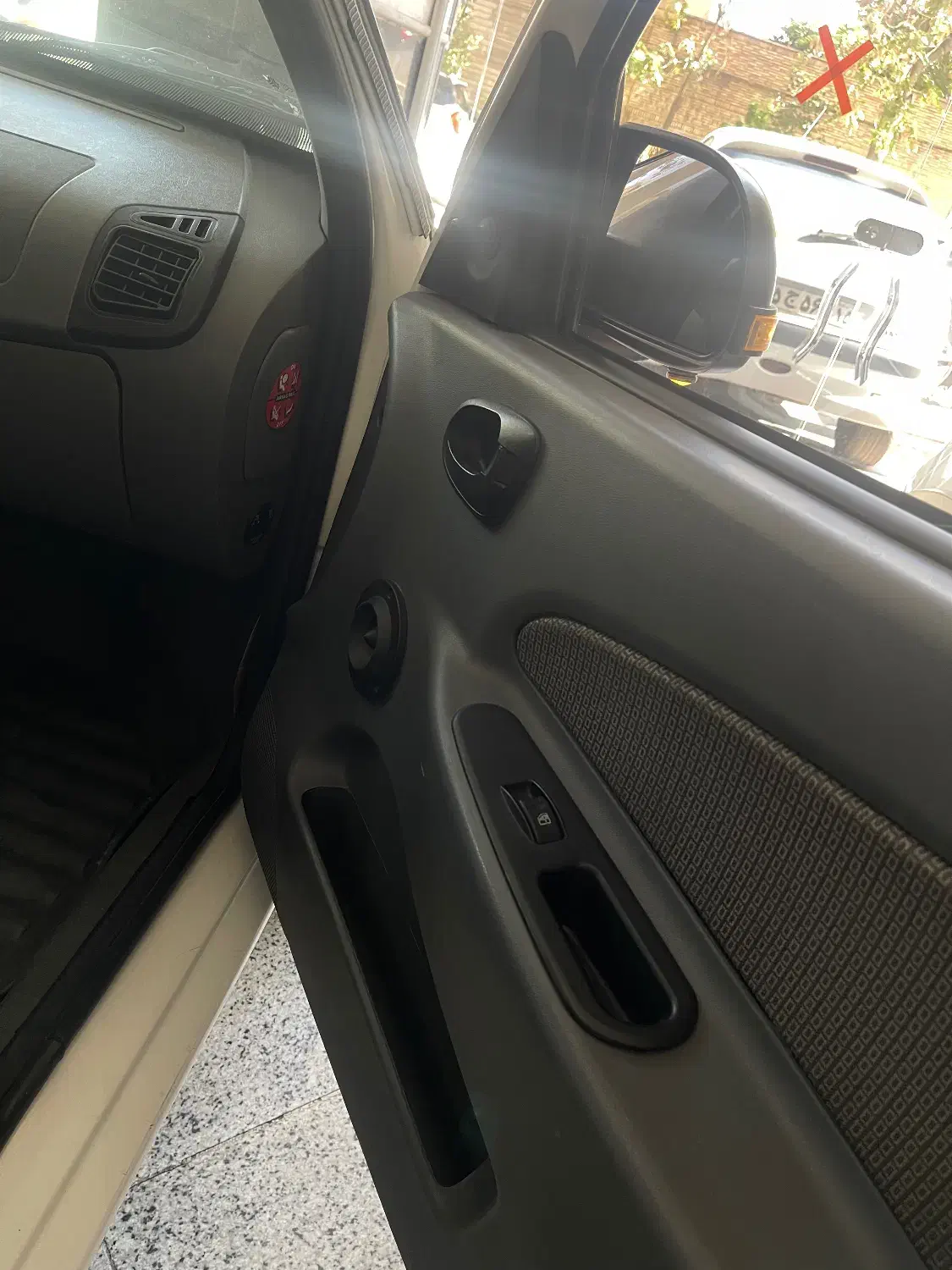 تیبا صندوق دار SX - 1401