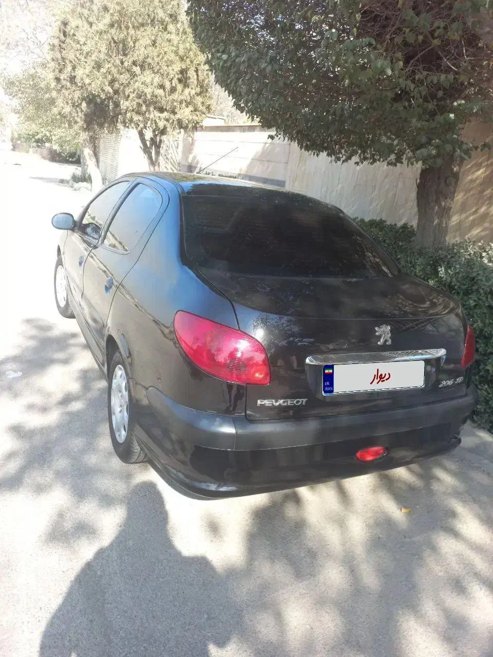 پژو ۲۰۶ صندوق دار v8 - 1390