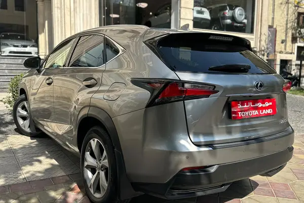 لکسوس NX هیبرید 300H - 2015