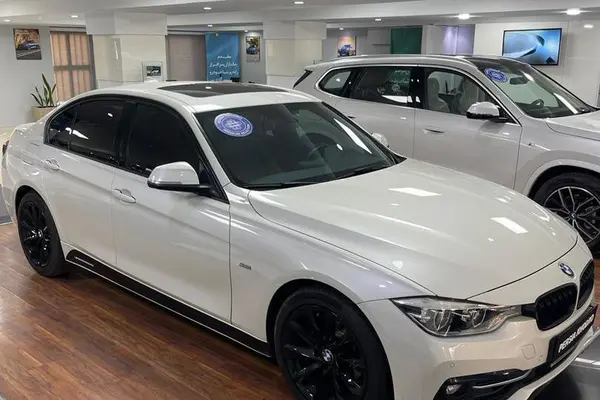 ب ام و سری 3 سدان 320i - 2018