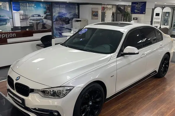 ب ام و سری 3 سدان 320i - 2018