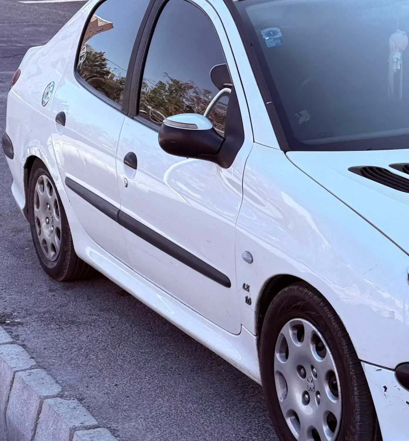 پژو ۲۰۶ صندوق دار v8 - 1388