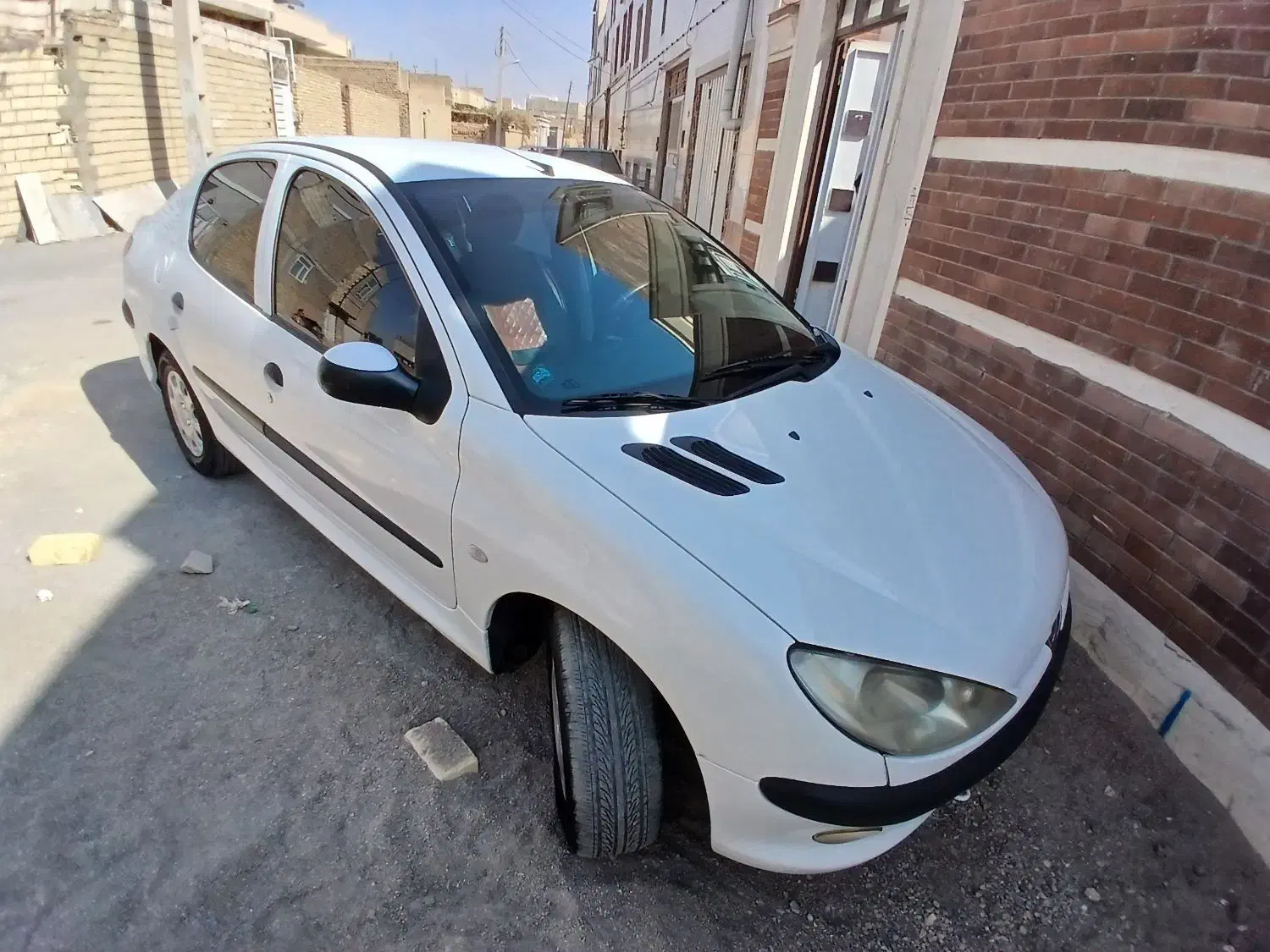 پژو ۲۰۶ صندوق دار v8 - 1395