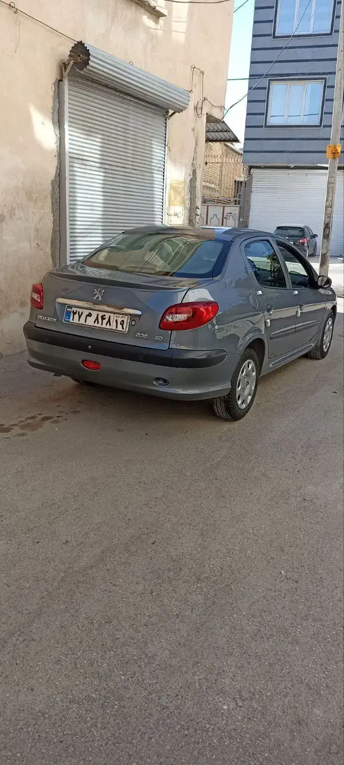 پژو ۲۰۶ صندوق دار v8 - 1393