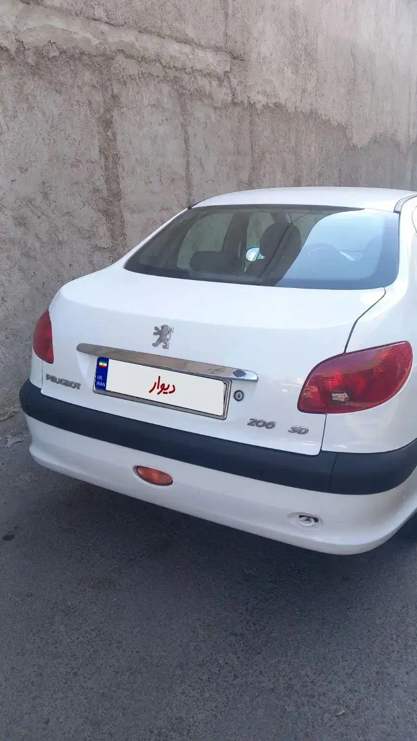 پژو ۲۰۶ صندوق دار v8 - 1396