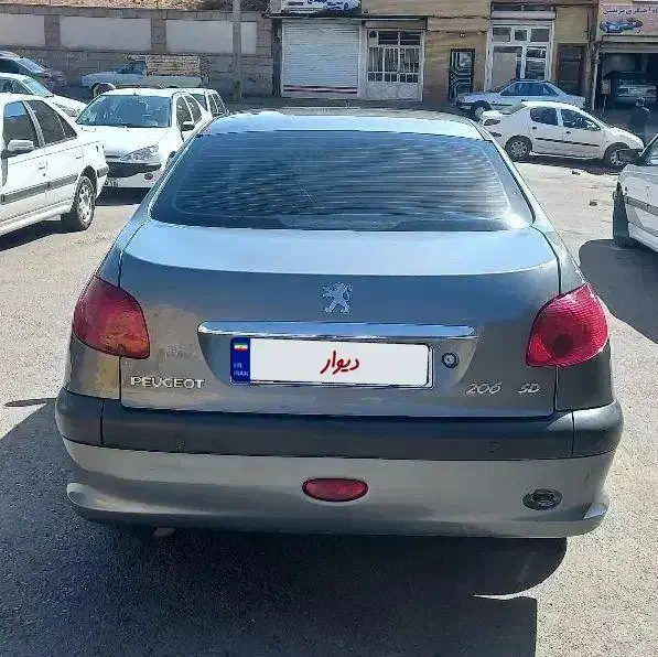 پژو ۲۰۶ صندوق دار v8 - 1394