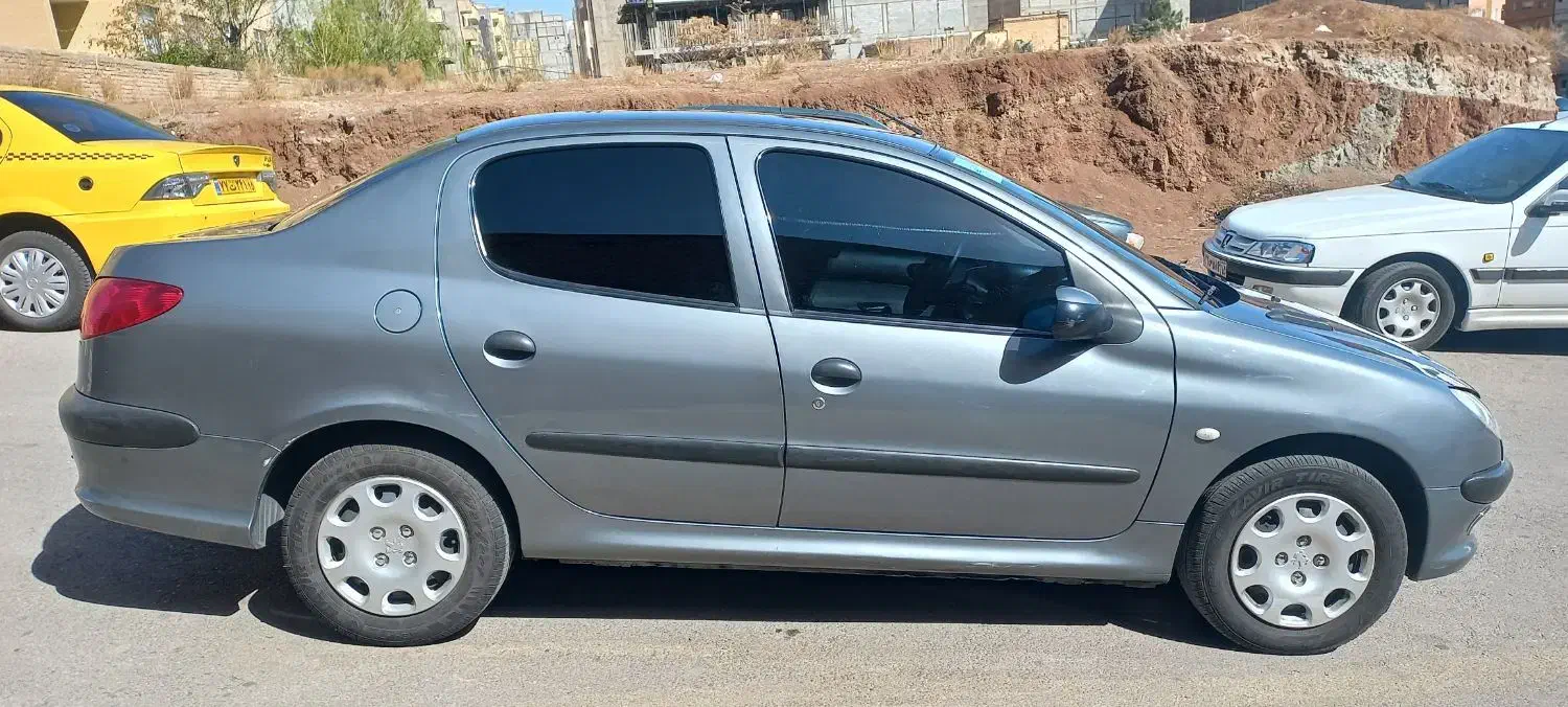 پژو ۲۰۶ صندوق دار v8 - 1394
