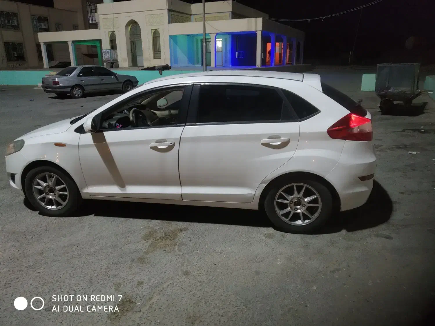 ام وی ام 315 هاچ بک ساده دنده ای - 1392
